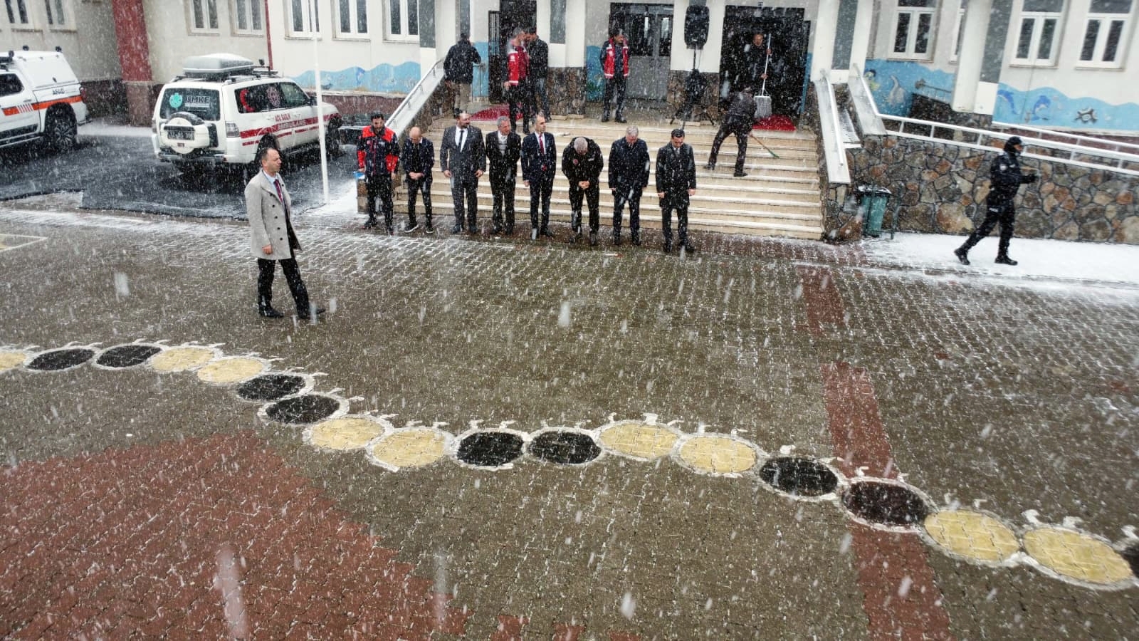 Bingöl’de ‘1-7 Mart Deprem Haftası’ etkinlikleri kapsamında, protokol üyeleri ve