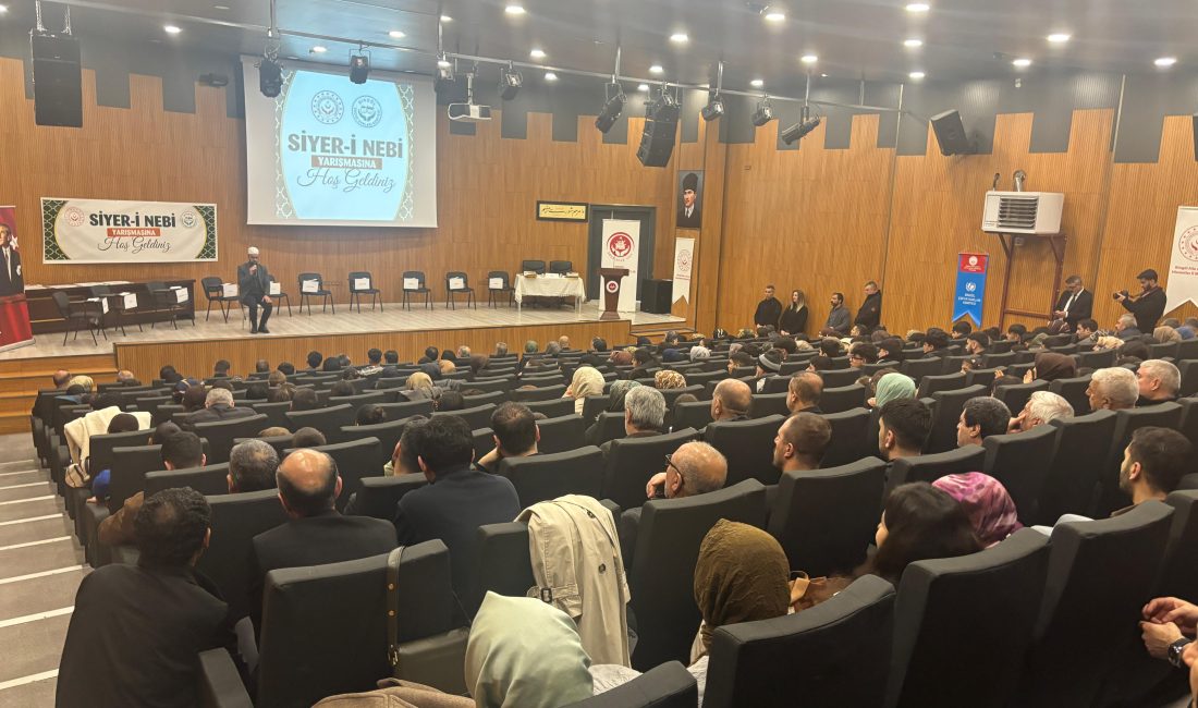 Cahit Çelik, eşi Nermin Çelik ile birlikte, korunma ve bakım