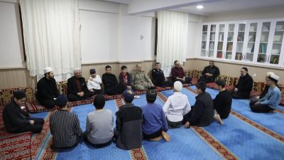 Bingöl’ün Genç ilçesi Kaymakamı Muhammet Güzel, Ramazan ayı dolayısıyla düzenlenen