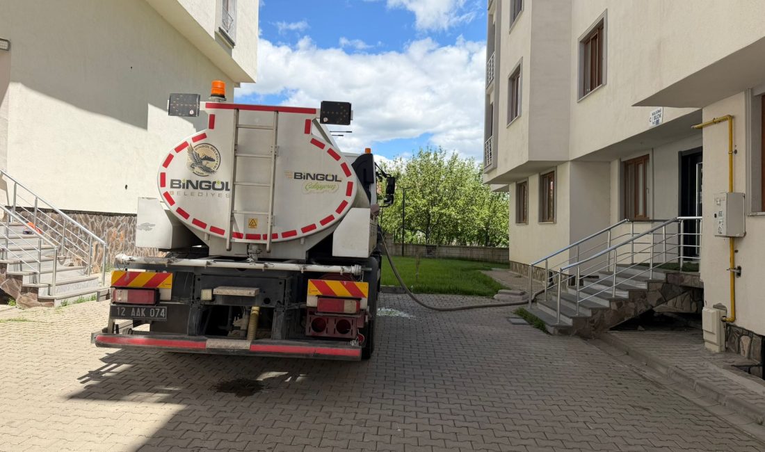Bingöl’ün Simani Mahallesi Kekooğlu Sitesi sakinleri, yaklaşık 7 yıldır devam